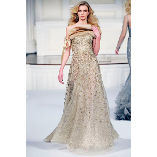 2011 Gold Appliqué Strapless Column Gown