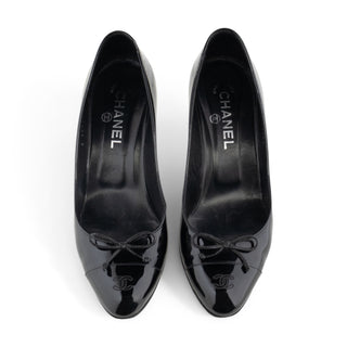 CHANEL Interlocking CC Logo Leather Ballet Flats, Size 35.5 | ShopShops