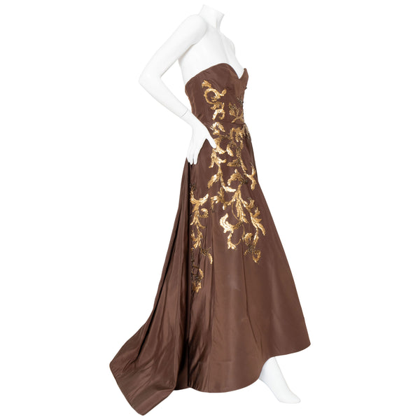 Oscar de la Renta Embellished Gown