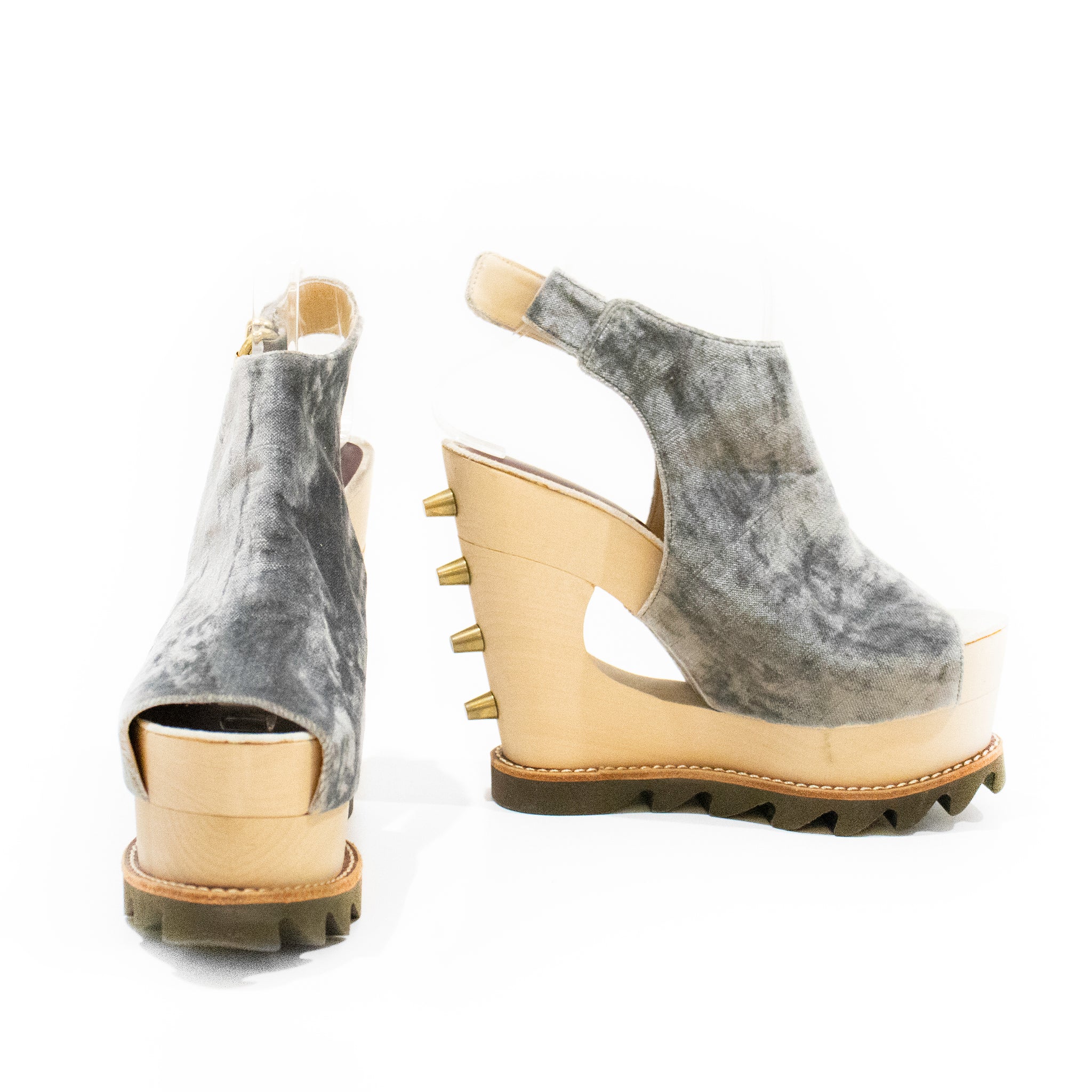 Undercover Velvet Stud Wedge Sandal
